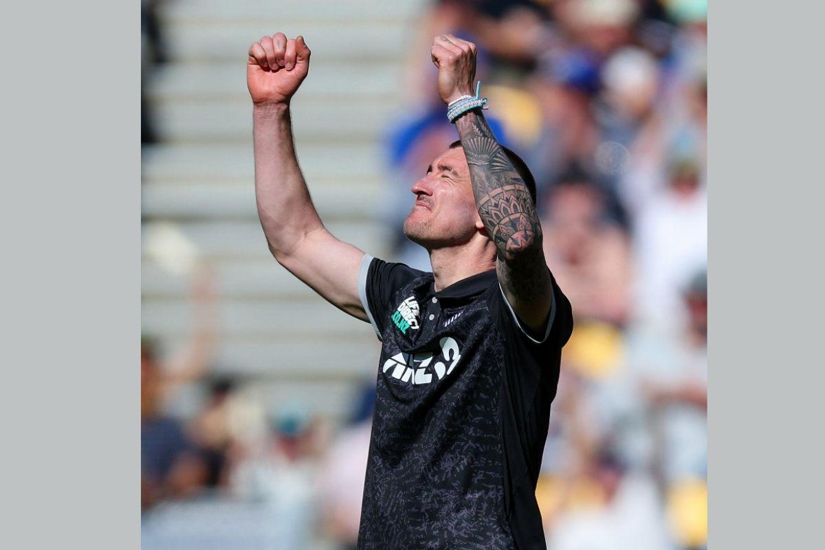 Fast bowler Blair Tickner finished with 4 for 64 to help New Zealand restrict England in the first ODI in Wellington on Saturday