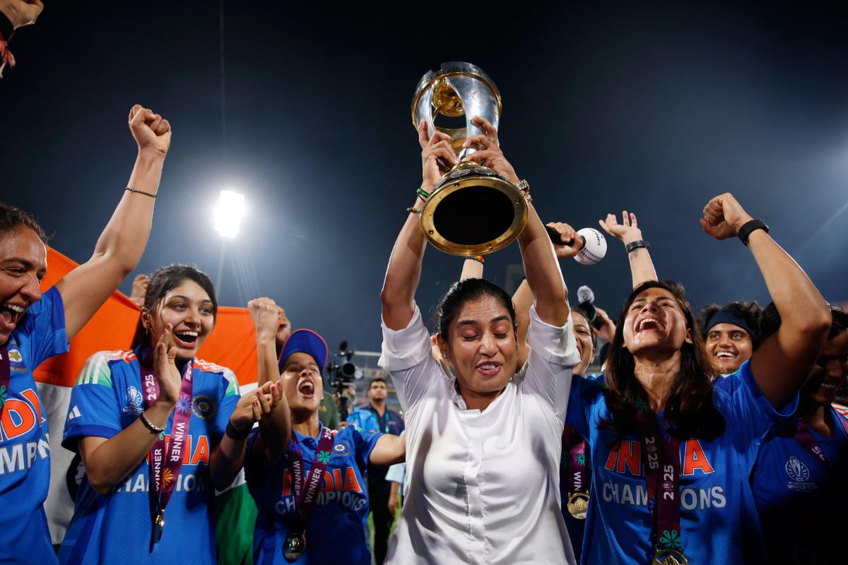 Mithali Raj with the trophy