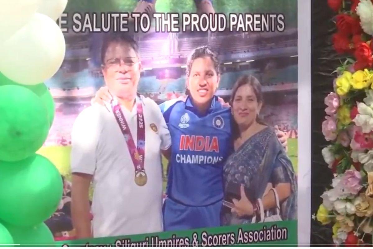 The Baghajatin Park was adorned with pictures of Richa Ghosh for a grand felicitation.