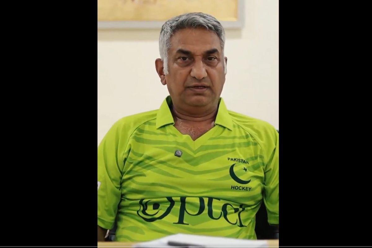 Tahir Zaman decided at the last moment not to accompany the side to Dhaka, where the international hockey federation (FIH) has scheduled a three-match series to allow Pakistan to have a shot at the World Cup qualifiers.