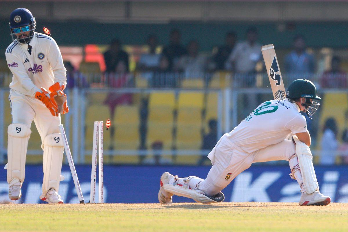 Tristan Stubbs is bowled by Ravindra Jadeja