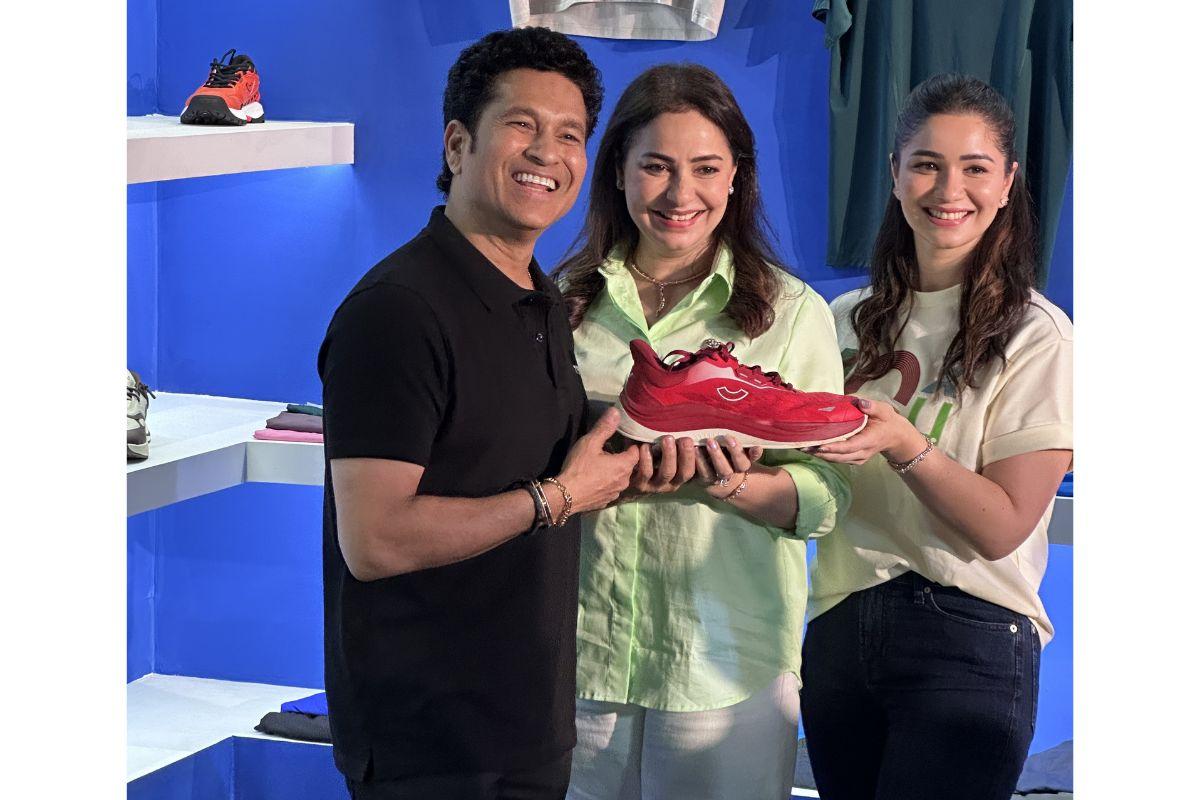 Sachin Tendulkar with wife Anjali and daughter Sara at the launch of Ten x You, his new athleisure brand on Friday 