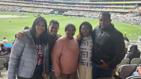 Fans in Perth Fans in Perth