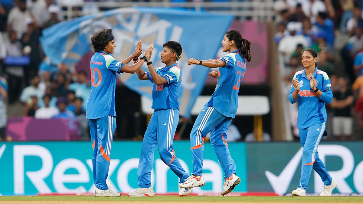 Charani celebrates the wicket of Annabel Sutherland