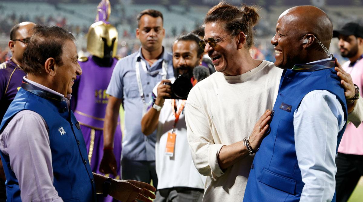 Shah Rukh Khan con Sunil Gavaskar y Brian Lara Shah Rukh Khan con Sunil Gavaskar y Brian Lara