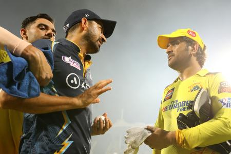 Mohit-Dhoni Mohit-Dhoni