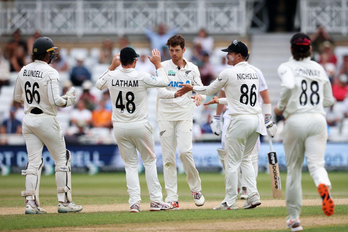 England Fight Hard But New Zealand Near Test Series Win
