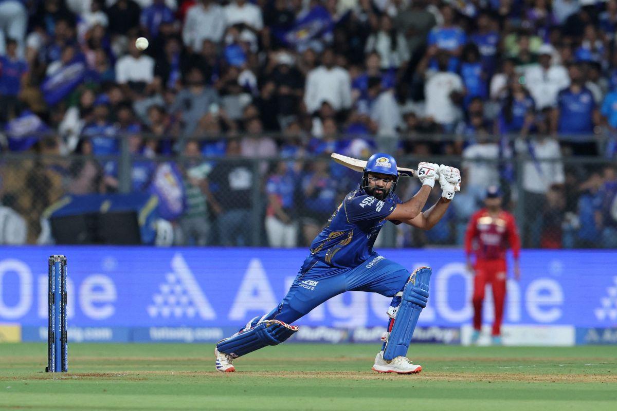 'Earlier return could've changed MI's fate': Harbhajan on Rohit