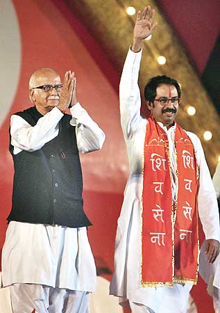 Advani and Shiv Sena chief Uddhav Thackrey in a joint election rally in Mumbai