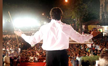 Raj Thackeray addresses a meeting in Mumbai South