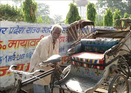 Narayan Jaiswal, Govind's father