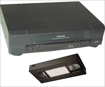 Video cassette and player