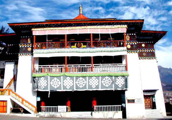 The Galden Namgey Lhatse monastery was built at the behest of the 5th Dalai Lama in the 17th century