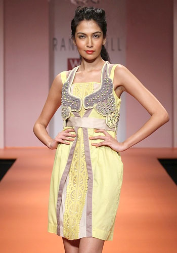 Photos from Ranna Gill Fashion Show at WLIFW ( Wills Lifestyle India ...