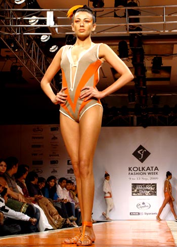 Kolkata FW: A round-up of the hottest designs
