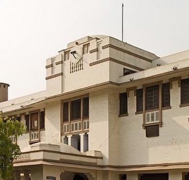 Lady Hardinge Medical College, Delhi