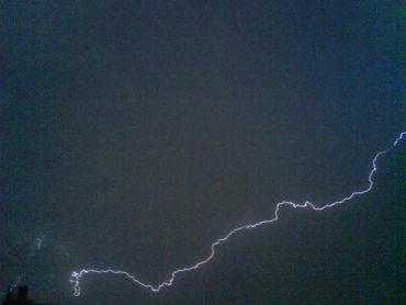 A single streak of lightning