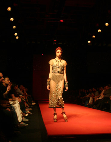 Fashion: Sabya rocks the runway, goes boho-glam!