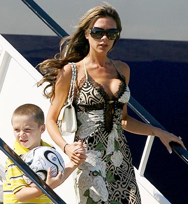 Victoria Beckham is one mamma who is known to travel extensively
