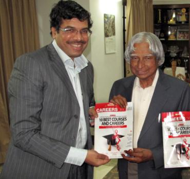 Former President A P J Abdul Kalam and Maheshwer Peri with the first copy of Careers360