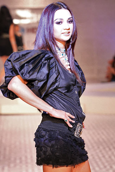 Ira Dubey for Maheep Kapoor at HDIL India Couture Week