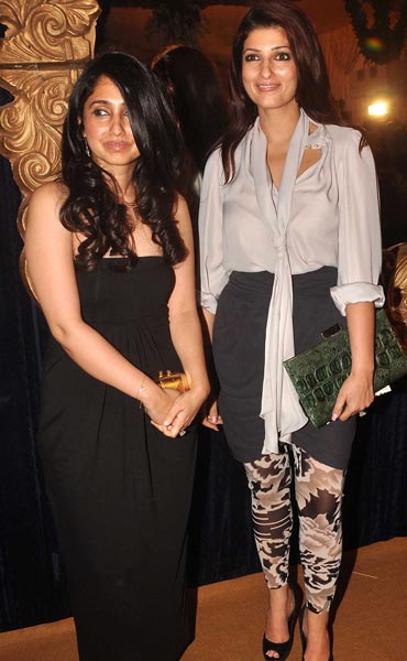 Rinke and Twinkle Khanna at HDIL India Couture Week