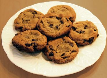 Most cookies are made either from butter or margarine and both of them are high in bad fats