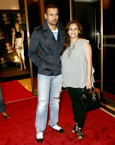 Rohit Roy and wife Manasi