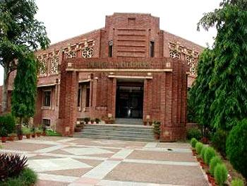 IIM Lucknow