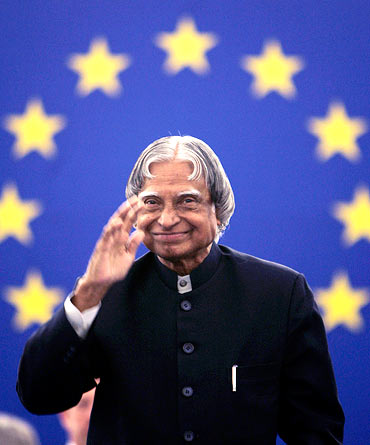 India's President A. P. J. Abdul Kalam waves to members of the European Parliament ahead of his address in Strasbourg April 25, 2007