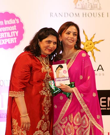 Dr Firuza Parikh with Mumbai Indians' Nita Ambani