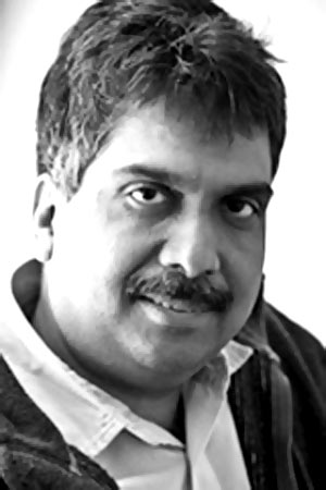 Author Vijay Nair