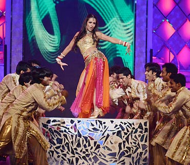 The sexy Malaika Arora Khan at Miss India 2011