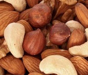 Almonds and walnuts help reduce stress