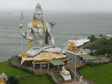 Shiva and the sea