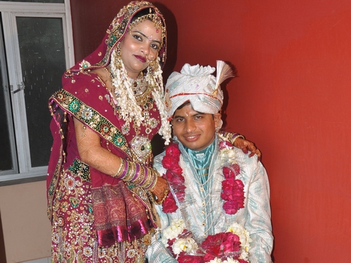 Shyam Gupta with his wife