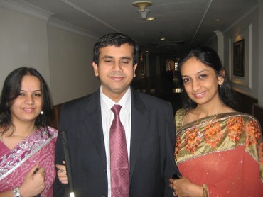 Ashish Goyal his sisters Garima (L) and Neha