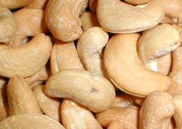 Cashews are good for hair health