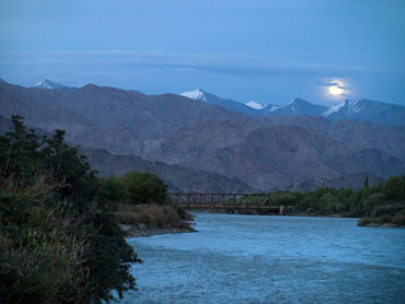 Moonrise over the Indus river