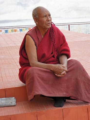 A Buddhist monk narrated stories of the Dalai Lama's visit to Diskit Monastery.