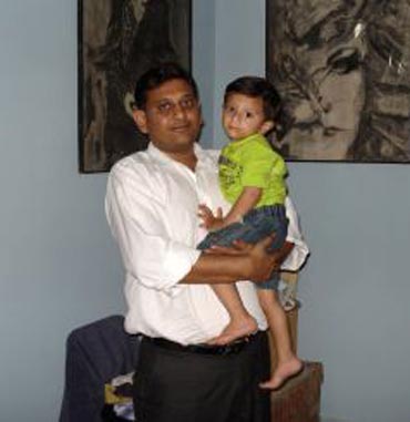 Monil Pipaliya with father Ajay
