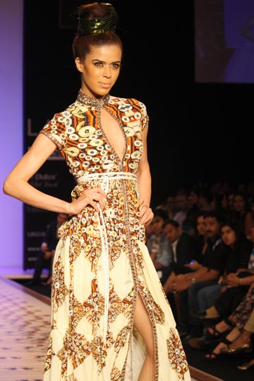 Model Sucheta Sharma in a Pria Kataaria Puri creation