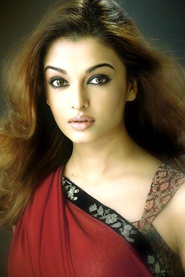 Aishwarya Rai poses for Subi Samuel