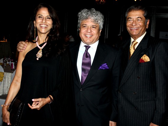 Shobhaa De and Dilip De are among the many influential people who count Suhel Seth (centre) as their friend.