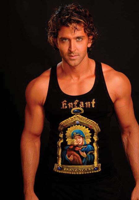 Speaking of Greek gods -- Hrithik Roshan is the answer to any woman's prayer!