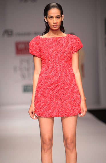 IMAGES: Bare-your-bod designs from Fashion Week! - Rediff Getahead