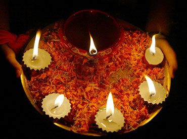 1. Opt for diyas over electricity