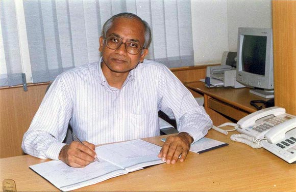 Shekhar Chaudhuri, IIM-C director