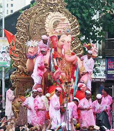 'Ganeshotsav is now a display of political clout'