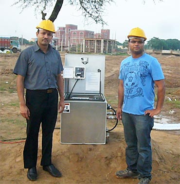 Arun Shenoy (left) and Mandar Kaprekar
